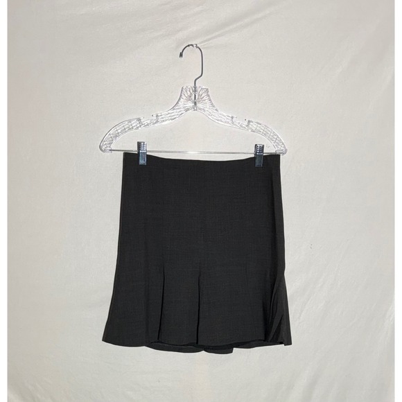 Express Dresses & Skirts - Express Curvy Gray Wool Blend Pleated Kick Flare Mini Skirt Size 2 EUC